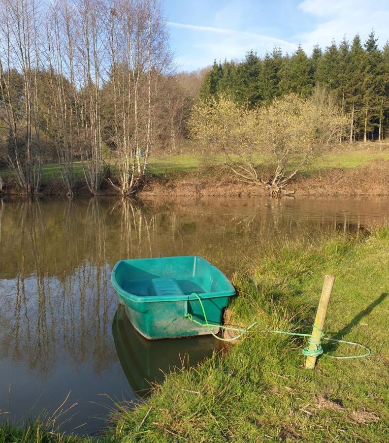 Wildberry Glamping Hotel Orgères-la-Roche Eksteriør billede